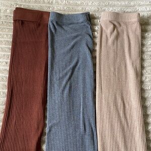 Abercrombie & Fitch skirts in tan, grey, brown color. Size M